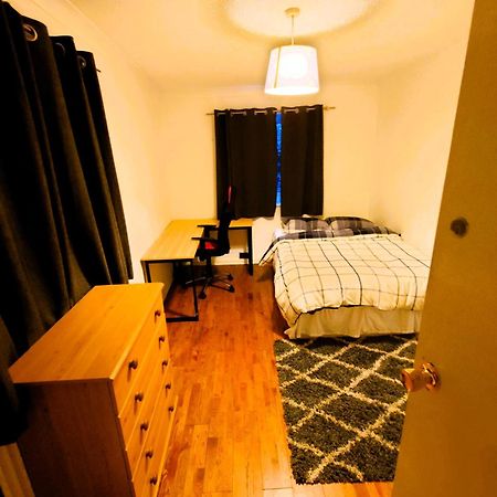 Edwardian 4 Bedrooms With 4 Bathrooms Townhouse, Next To Underground, Accommodates 10 People Лондон Екстериор снимка